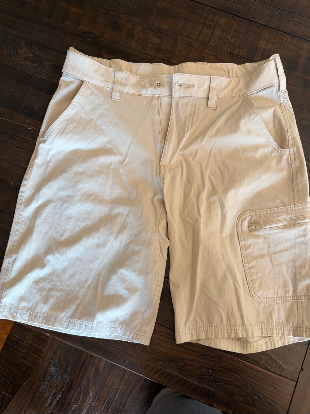 Huk Men's Cream Cargo Shorts